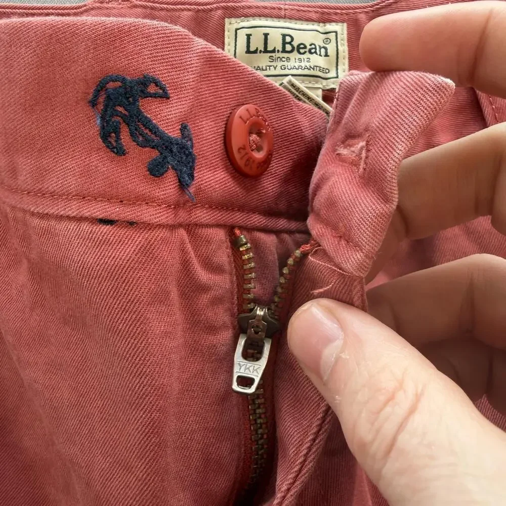 L.L.Bean Shorts Mens 36 Red Anchor Embroidered Cotton Chino 8 Inseam Nautical
